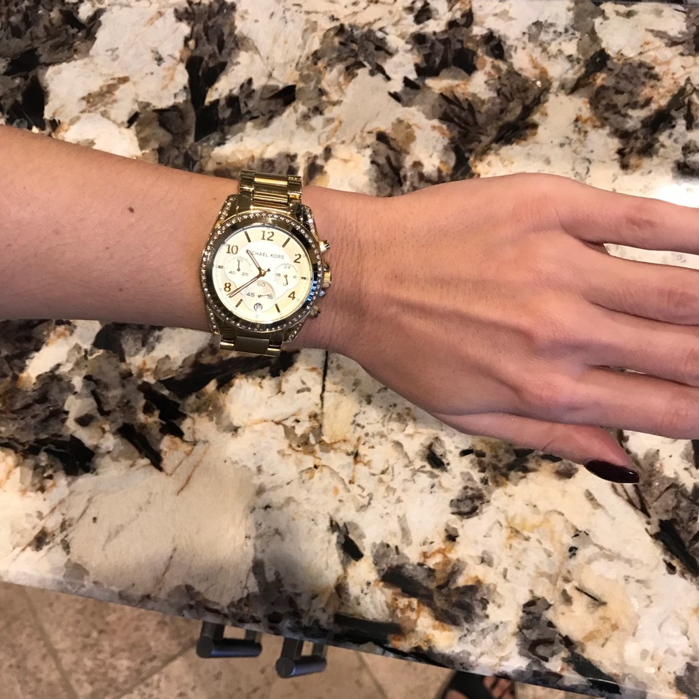 Michael Kors Authentic Watch - Picture 3 of 4